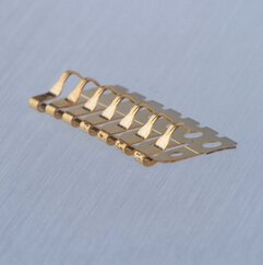 磁吸連接器!多個(gè)板對(duì)板連接器手機(jī)測(cè)試，基中有pogopin探針模組